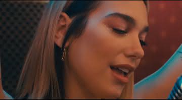 Dua Lipa no teaser de Don't Start Now - YouTube