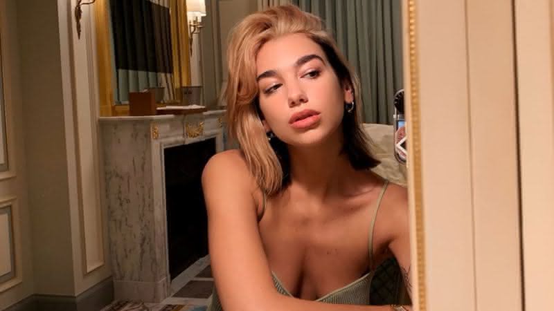 Dua Lipa apresenta novo visual nas redes e comemora novo álbum - Reprodução/Twitter