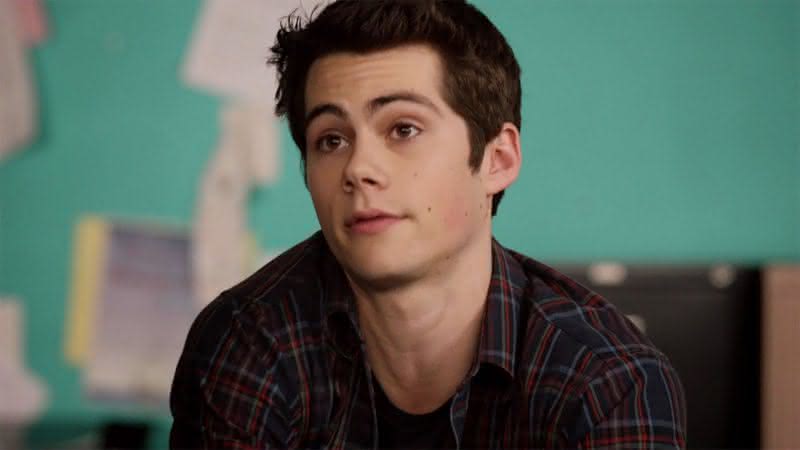 Dylan O'brien nega papel em "Batgirl" - Reprodução/MTV