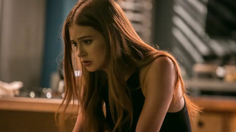 Eliza (Marina Ruy Barbosa) fica triste com fim do namoro com Jonatas (Felipe simas) - Globo/Paulo Belote