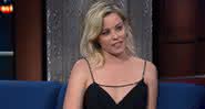 Elizabeth Banks no programa de Stephen Colbert, dos Estados Unidos - YouTube