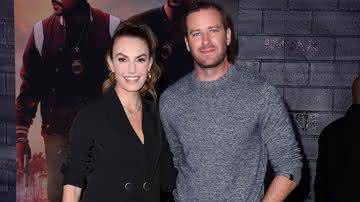 Elizabeth Chambers, ex-esposa de Armie Hammer, falou pela primeira vez sobre acusações de estupro e canibalismo - Jon Kopaloff/Getty Images