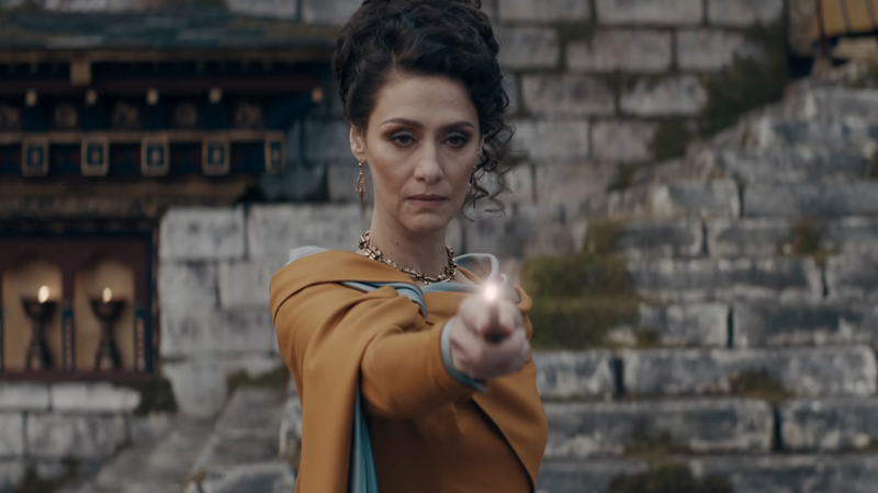 Em "Animais Fantásticos: Os Segredos de Dumbledore", Vicência Santos (Maria Fernanda Cândido) comanda o Ministério da Magia brasileiro - Reprodução/Warner Bros. Pictures