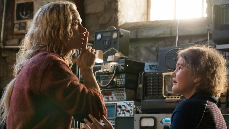 Emily Blunt e Millicent Simmonds no primeiro filme de Um Lugar Silencioso - Reprodução/Paramount Pictures