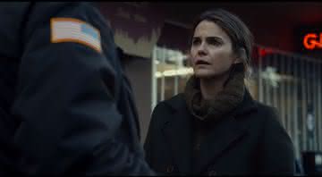 Keri Russell no trailer de Espíritos Obscuros - YouTube