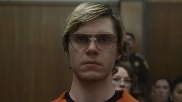 Evan Peters fala sobre desafios de interpretar serial killer Jeffrey Dahmer: "Queria que fosse muito autêntico" - Divulgação/Netflix