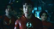 Ezra Miller responde a rumores de que filmes de Zack Snyder serão apagados do Universo DC - Divulgação/Warner Bros.