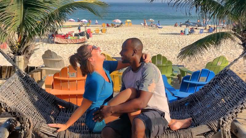 Thiaguinho e Fernanda Souza em foto publicada nas redes - Instagram