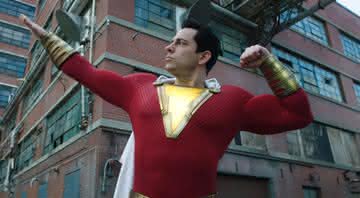 Diretor de “Shazam! 2” divulga vídeo com detalhes do novo uniforme - Divulgação/Warner Bros. Pictures