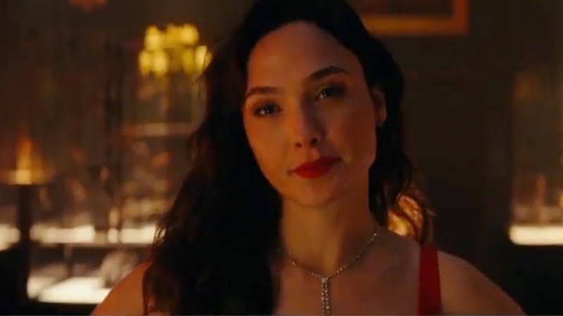 Gal Gadot recentemente estrelou o filme de ação "Alerta Vermelho" - Reprodução/Netflix