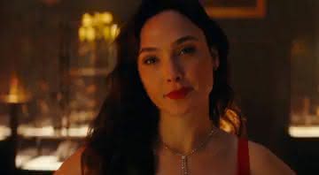 Gal Gadot recentemente estrelou o filme de ação "Alerta Vermelho" - Reprodução/Netflix