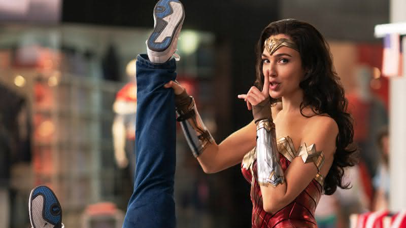 Gal Gadot em imagem de divulgação de Mulher-Maravilha 1984 - Warner Bros.