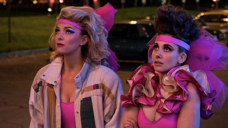 Elenco em cena de Glow - Divulgação/Netflix