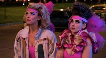 Elenco em cena de Glow - Divulgação/Netflix