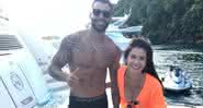 Gusttavo Lima e Andressa Suita foram flagrados em passeio de iate e confirmaram estarem dando nova chance ao casamento - Reprodução/Instagram