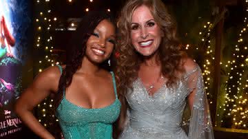 Halle Bailey e Jodi Benson, que foi a voz de Ariel na animação de 1989, reunidas na estreia do live-action de "A Pequena Sereia" - Alberto E. Rodriguez/Getty Images