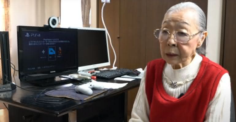 Hamako Mori, de 90 anos, joga videogames há cerca de 40 e foi reconhecida como a youtuber de games mais velha do mundo - YouTube