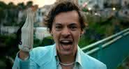 Harry Styles em clipe de "Golden" - Divulgação/Vevo