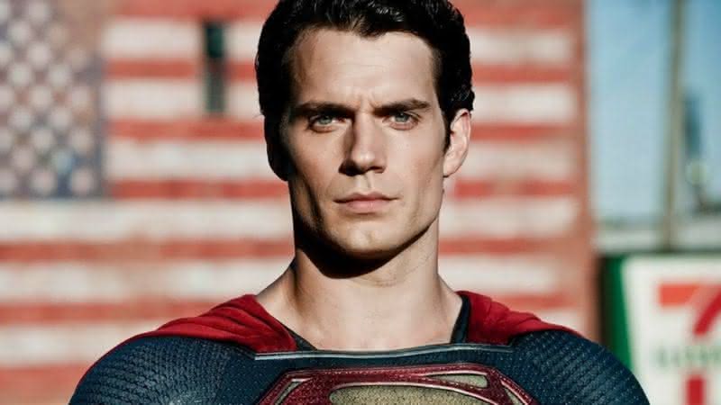 Henry Cavill como Clark Kent em "Homem de Aço" - (Divulgação/Warner Bros.)