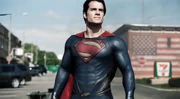 Henry Cavill como Clark Kent em "Homem de Aço" - (Divulgação/Warner Bros.)