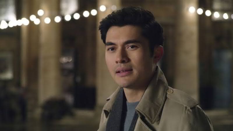 Henry Golding em Uma Segunda Chance para Amar - Divulgação/Universal Pictures