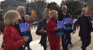 Jane Fonda e Ted Danson em protestos nos Estados Unidos - Twitter