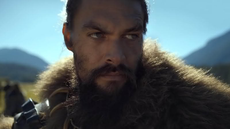 Jason Momoa em cena de See, série original do streaming da Apple - AppleTV+