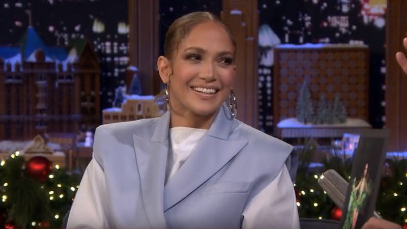 Jennifer Lopez em entrevista para o Jimmy Fallon - YouTube