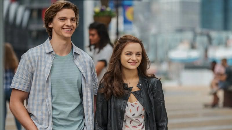 Joey King e Joel Courtney em A Barraca do Beijo - Reprodução/Netflix