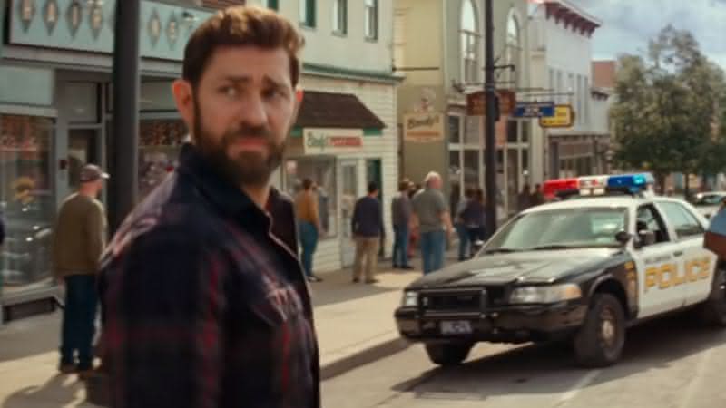 John Krasinski em cena de Um Lugar Silencioso - Parte II - Paramount Pictures