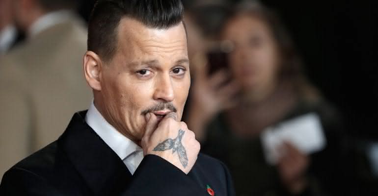 Johnny Depp na estreia de O Assassinato no Expresso do Oriente em Londres, na Inglaterra - John Phillips/Getty Imagens