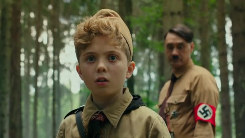 Cena do trailer de Jojo Rabbit com Roman Griffin Davis e Taika Waititi - Youtube