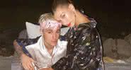 Hailey e Justin Bieber compartilham clique apaixonado nas redes sociais - Reprodução/Instagram