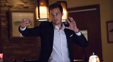 Chris Wood como Kai Parker em The Vampire Diaries - The CW