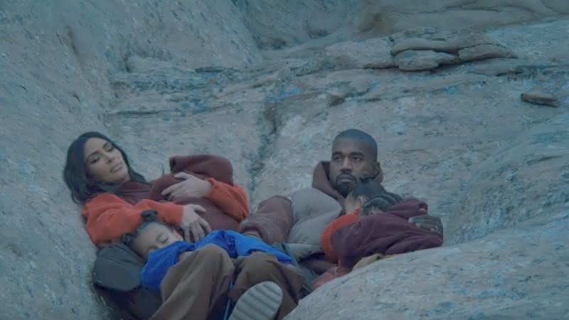 Cena do clipe Closed On Sunday, do Kanye West - YouTube