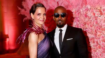 Namoro, Famosos, Término - Katie Holmes e Jamie Foxx durante o Met Gala 2019. Crédito:  Kevin Tachman/Getty Images