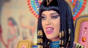 Katy Perry em Dark Horse - Youtube