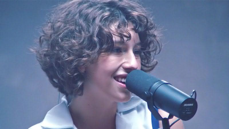 King Princess durante sessão ao vivo da VEVO - Reprodução/YouTube