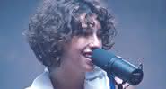 King Princess durante sessão ao vivo da VEVO - Reprodução/YouTube