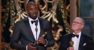 Kobe Bryant ao lado de Glen Kane recebendo o Oscar em 2018 - ABC