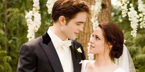 Kristen Stewart e Robert Pattinson em casamento de Crepúsculo: Amanhecer - Parte 1 - Divulgação/Paris Filmes