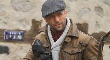 Jason Statham é Lee Christmas em Os Mercenários - Imagem Filmes