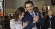 Cena do casamento entre os personagens Aria e Ezra em 'Pretty Little Liars' - Divulgação/Freeform