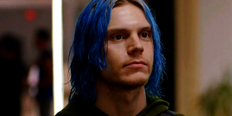 Evan Peters na sétima temporada de 'American Horror Story' - Reprodução/FX