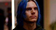 Evan Peters na sétima temporada de 'American Horror Story' - Reprodução/FX