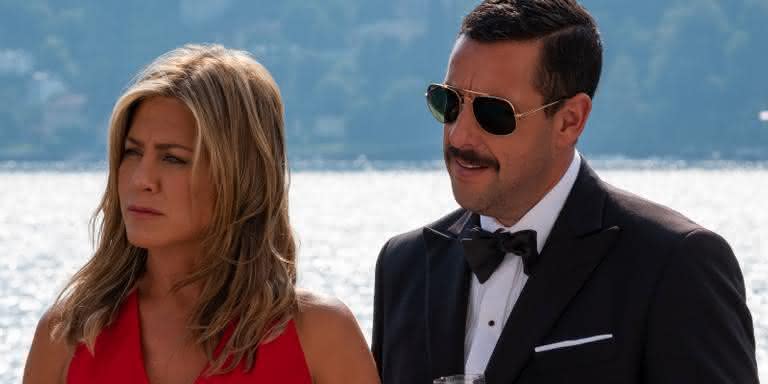 Jennifer Aniston e Adam Sandler em 'Mistério no Mediterrâneo' - Divulgação/Netflix