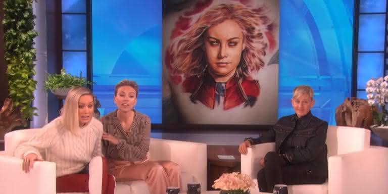 Brie Larson e Scarlett Johansson no programa de Ellen DeGeneres - Reprodução/The Ellen Show