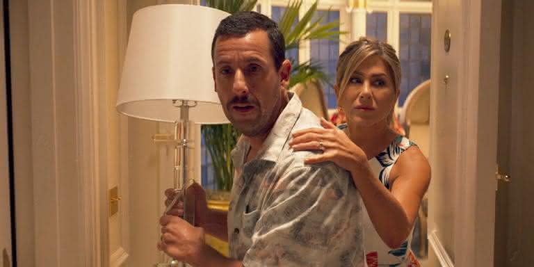 Adam Sandler e Jennifer Aniston em novo filme da Netflix - Reprodução/Netflix