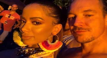 Anitta e o grupo Major Lazer na Costa Rica - Reprodução/Instagram