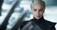 Emilia Clarke, que interpretou Daenerys Targaryen em Game of Thrones, revelou que chorava antes de fazer cenas de nudez ou sexo - HBO